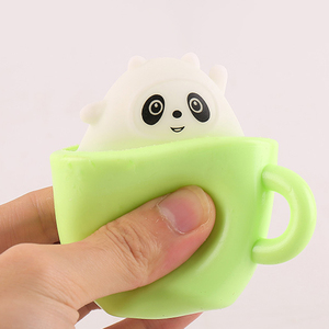 Jouet anti-stress Panda Cup, jouet sensoriel en forme de tasse pour le bureau, cadeaux de fête, cadeaux d'anniversaire - Product Image 4