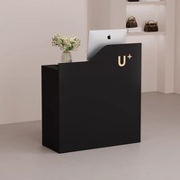 Petit comptoir de bar, comptoir de réception, caisse enregistreuse, style moderne minimaliste, magasin de vêtements, salon de thé au lait, salon de beauté