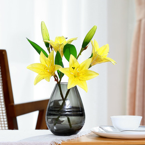 Simulated Plastic Small Lily 3D Film Indoor Living Room Hotel <b>Decoration</b> Artificial Flower <b>Decoration</b> Simulated 3-headed Lily - Product Image 3