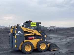 Cargadora de Ruedas para Uso Doméstico y de Jardín, 3 Toneladas, Certificación EPA Euro 5 CE, Minicargadora con Múltiples Dispositivos de Trabajo - Product Image 4