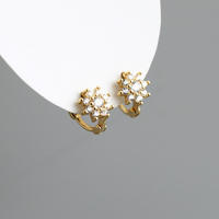 18K Vergoldete 925 Sterling Silber Schnelle Lieferung Runde Blumen-Zirkon-Creolen Minimalistische Ohrringe