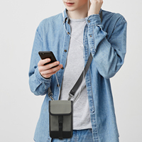 Sac à bandoulière personnalisé de créateur pour téléphone portable, sacoche tactique étanche avec boucle pour homme Luxe pour iPhone 16 Samsung S25