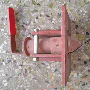 La Fabbrica Forniva un Ampio Stock di Ganci di Bloccaggio per Container Generici Verniciati - Product Image 2