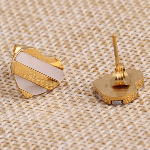 Ensemble collier et boucles d'oreilles en acier inoxydable en forme de cœur, couleur or, pour femme, ensemble de bijoux cadeau - Product Image 4