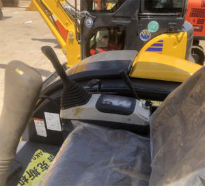 รถขุดไฮดรอลิกแบบตีนตะขาบ Komatsu PC40 ราคาถูก คุณภาพดี ขายรถขุดมือสองราคาประหยัด - Product Image 6