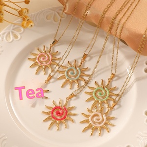 Collar con Colgante en Espiral de Estilo Europeo y Americano de la Boutique Jingciren para Mujer, Colgante Hueco Dorado Personalizado - Product Image 1