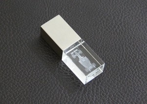 Tùy chỉnh 32GB pha lê USB Stick USB 3.0 Bộ nhớ với ánh sáng LED <span class=keywords><strong>2GB</strong></span> 4GB 8GB 32GB Công suất sản phẩm mới thẻ nhớ phong cách - Product Image 3