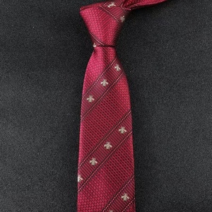 Cravatta da Uomo 7cm Design Britannico con Ricamo Floreale e Cervo Dorato, Lussuosa per Business/Casual, Durevole ed Ecologica, 100% Poliestere - Product Image 2