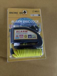 Stationnez en toute tranquillité d'esprit. Le cadenas de frein <span class=keywords><strong>à</strong></span> disque ultime, étanche et <span class=keywords><strong>à</strong></span> détection de vibrations. - Product Image 3