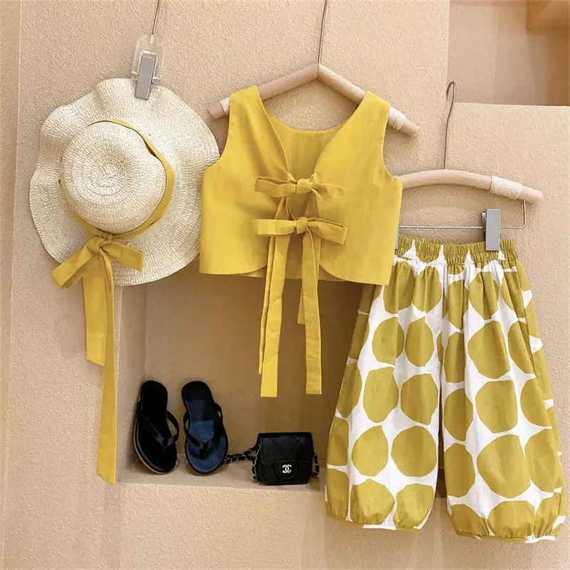 Conjunto de ropa con lazo amarillo y pantalones de lunares para niña de 2 a 7 años, conjunto de verano, chaleco, ropa de bebé, 2 piezas