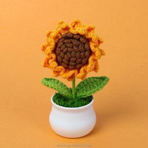 Tournesols tricotés en pot, plantes en fil faites à la main, décoration de bureau, pot de tournesol artificiel au crochet - Product Image 2