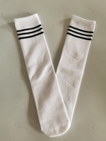 Chaussettes de sport montantes blanches rayées pour garçons, idéales pour la danse, la TV, l'entraînement de football et l'école – Collection Automne