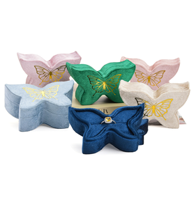 <span class=keywords><strong>2026</strong></span> Neue Modische Exquisite Samt-Schmetterling-<span class=keywords><strong>Ring</strong></span>-Ohrring-Schmuckverpackung Schmuckbox Geeignet für den Valentinstag - Product Image 1
