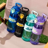 Nouvelle gourde de sport avec bec verseur pratique, simple et pratique pour une utilisation en extérieur, gourde de sport en plastique pour femme