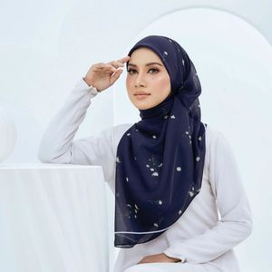 Malesia premio cotone Voile Hijab Tudung Bawal personalizzato digitale stampato Hijab sciarpa con punto di taglio Lacer - Product Image 5