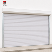 Porte à enroulement automatique en acier galvanisé isolé de 95 mm avec lames remplies de mousse PU pour entrepôt et garage