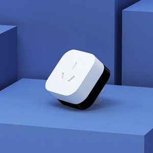 Prise intelligente Wi-Fi avec contrôle par application, système Tuya, compatible universel pour la domotique, en plastique - Product Image 1