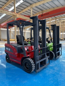 Mini chariot élévateur électrique de nouvelle condition capacité 0.5T ascenseur en acier pour usine de fabrication de restaurants et industries de vente au détail - Product Image 4