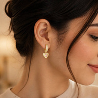 Boucles d'oreilles pendantes de créateur de luxe en forme de lettre, boucles d'oreilles créoles cœur plaquées or 18 carats, bijoux hip-hop pour femmes Yiwu