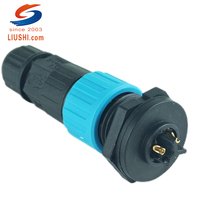 Konektor Tumpuk New Energy M25-2+1+5 40A Inti Tembaga Tahan Korosi Berisolasi PVC Nylon untuk Kabel Rumah