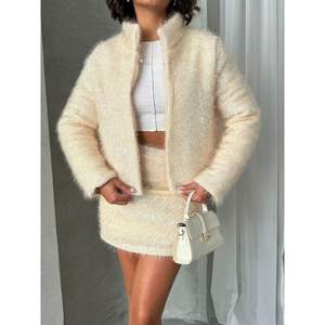 Manteaux Formels Grande Taille en Gros avec Paillettes, Franges, Diamants, Fourrure, Hiver, Longs, à Capuche, Taille XL, Imprimé Patchwork Tendance - Product Image 6