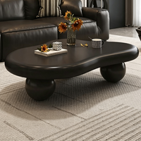 Table basse en forme de nuage irrégulière avec pieds sphériques, style moderne minimaliste, table de décoration rustique pour salon