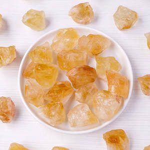 Vente en gros de pierre naturelle citrine brésilienne originale, aromathérapie, bonsaï en pierre concassée à grosses particules - Product Image 4