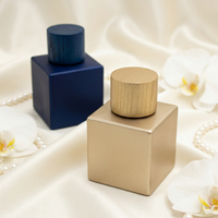 Flacons de parfum de qualité 100 ml en verre carré, design moderne élégant et personnalisable, fabriqués par Anding.