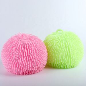 Balles sensorielles Puffer Ball de 8 pouces à picots, en vrac, rebondissantes, jouet anti-stress pour le divertissement, les jeux sensoriels, l'anxiété et la salle de classe - Product Image 1