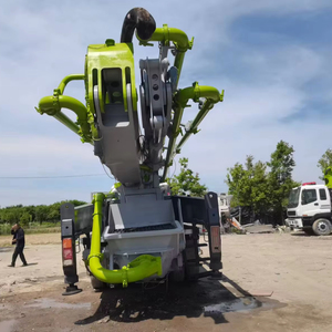 Camión Bomba de Diésel Zoomlion 47x-5RZ 47m Reacondicionado 2018, 170m/h, 88 bar, Bajo Kilometraje y Listo para Trabajar con Componentes de Motor Principales - Product Image 1