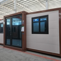 Maison conteneur préfabriquée extensible portable de 20 pieds, cabine mobile préfabriquée, conception personnalisée pour utilisation comme chambre d'hôtel