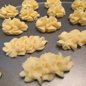 LONGYU Four Servo Controls Small Cakes Colorful <span class=keywords><strong>Cookies</strong></span> Baking Machine Wire Cut Biscuit Production Machine - Product Image 6