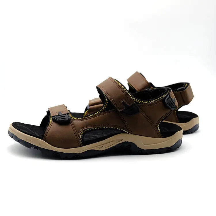 2021 Brown Comfortable Hot sale Fake leather Summer Outdoor Beach Man Brand Sandal Woodland