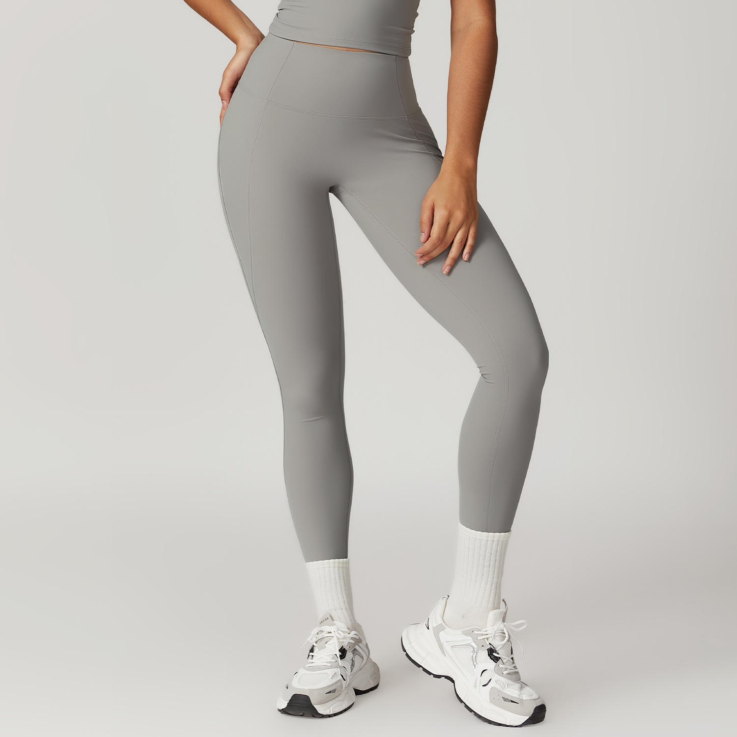 สีเทาอ่อน