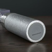 Mug isotherme à double paroi en titane, effet martelé, avec infuseur à thé, maintien thermique 6-12 heures, design moderne et minimaliste