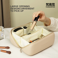 Trousse de Toilette Imperméable en EVA avec Fermeture Éclair et Motif Lettres, Boîte de Rangement pour Maquillage et Essentiels de Voyage