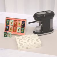 Boîte cadeau carrée rigide personnalisée avec logo couleur recyclable avec doublure de partition d'enveloppe, couvercle et base