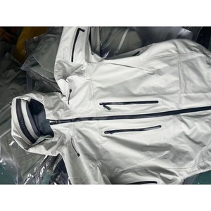 Giacca Antivento Primaverile di Alta Qualità per Uomo e Donna, Impermeabile e Traspirante, per Streetwear e Montagna - Product Image 6