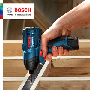 Kit de <span class=keywords><strong>visseuse</strong></span> à chocs <span class=keywords><strong>sans</strong></span> <span class=keywords><strong>fil</strong></span> Bosh GDR 120-LI 12V, 100 Nm - Product Image 2