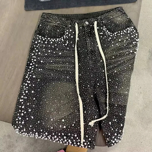 Мужские джинсовые шорты-джоггеры с эффектом винтажной стирки и стразами - Product Image 3