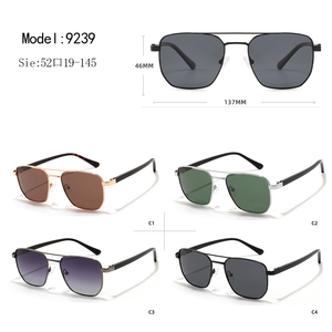 Gafas de Sol Unisex con Marco Metálico Rectangular, Lentes Grises Degradados, 100% Protección UV, para Uso en Exteriores para Adultos - Product Image 3