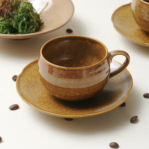 Juego de taza y platillo de cerámica para café, diseño retro ámbar con asa, para el té de la tarde - Product Image 2