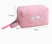Trousse de Maquillage Léopard Doux Grande Capacité, Pochette de Voyage Portable à Dragonne pour Rangement, Trousse de Maquillage Verticale à Grande Ouverture