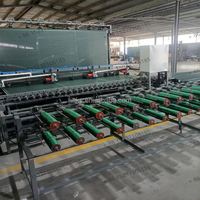 Machine à tisser les tapis en jonc et les bandeaux pour rideaux en aiguilles de pin