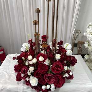 Centro de Mesa de Flores Artificiales Verde Vino y Blanco de 60 cm, Selección e Individualización Estrictas de GreenLife, para Decoración de Mesa de Comedor y Banquetes - Product Image 3