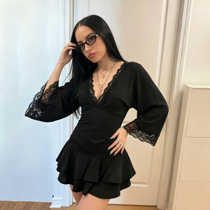 Vestido Mini Elegante de Estilo Oscuro con Encaje y Parches, Cuello en V, Manga Acampanada, Estilo Francés, Sexy, con Cintura Definida, para Mujer - Product Image 5