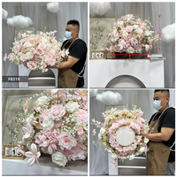 Boule de fleurs artificielles en soie faites à la main en gros pour décoration de centre de table de mariage, fleurs d'allée, fête de remise des diplômes, fête des Mères