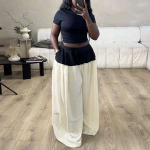 New Arrival Cropped <b>Tops</b> Elastic Waist <b>Patchwork</b> Color Wide Leg Pants Summer Women Set Fashion - Product Image 1