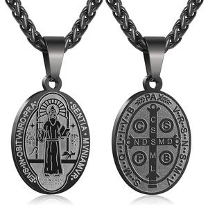 Collana con Medaglia Ovale di Padre Benedetto in Acciaio Inossidabile, Stile Vintage - Product Image 3