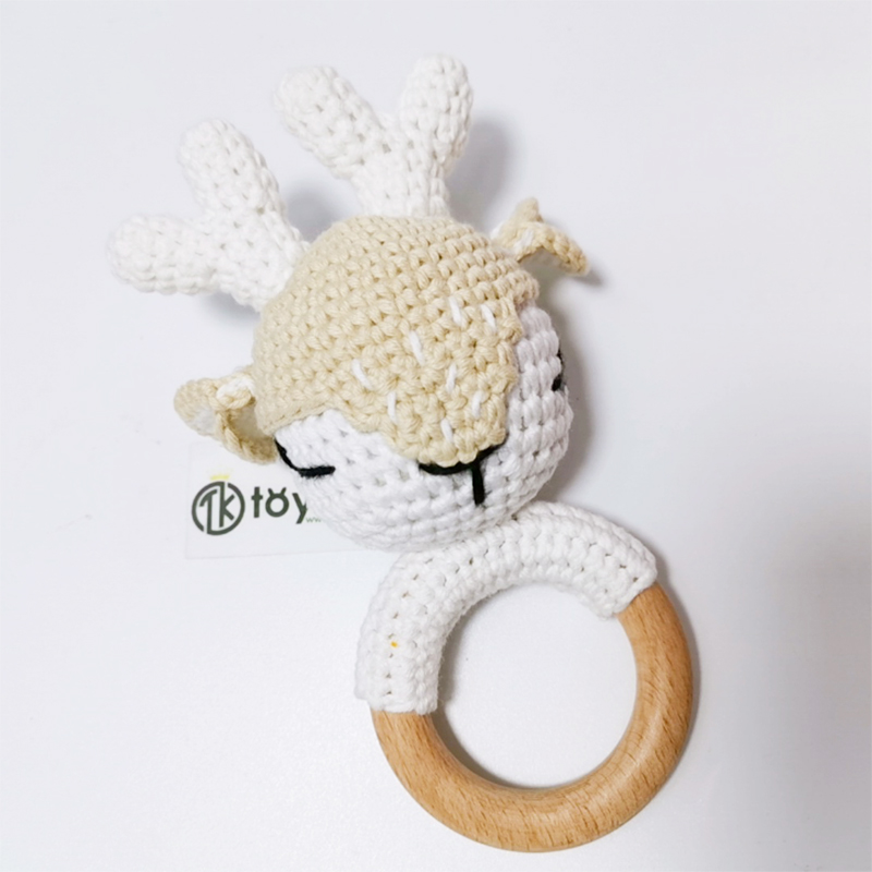 TK Handmade Baby Beech Wooden Teether With Crochet Animal Reindeer Deer Cotton Toy Hand Crochet Baby Toys